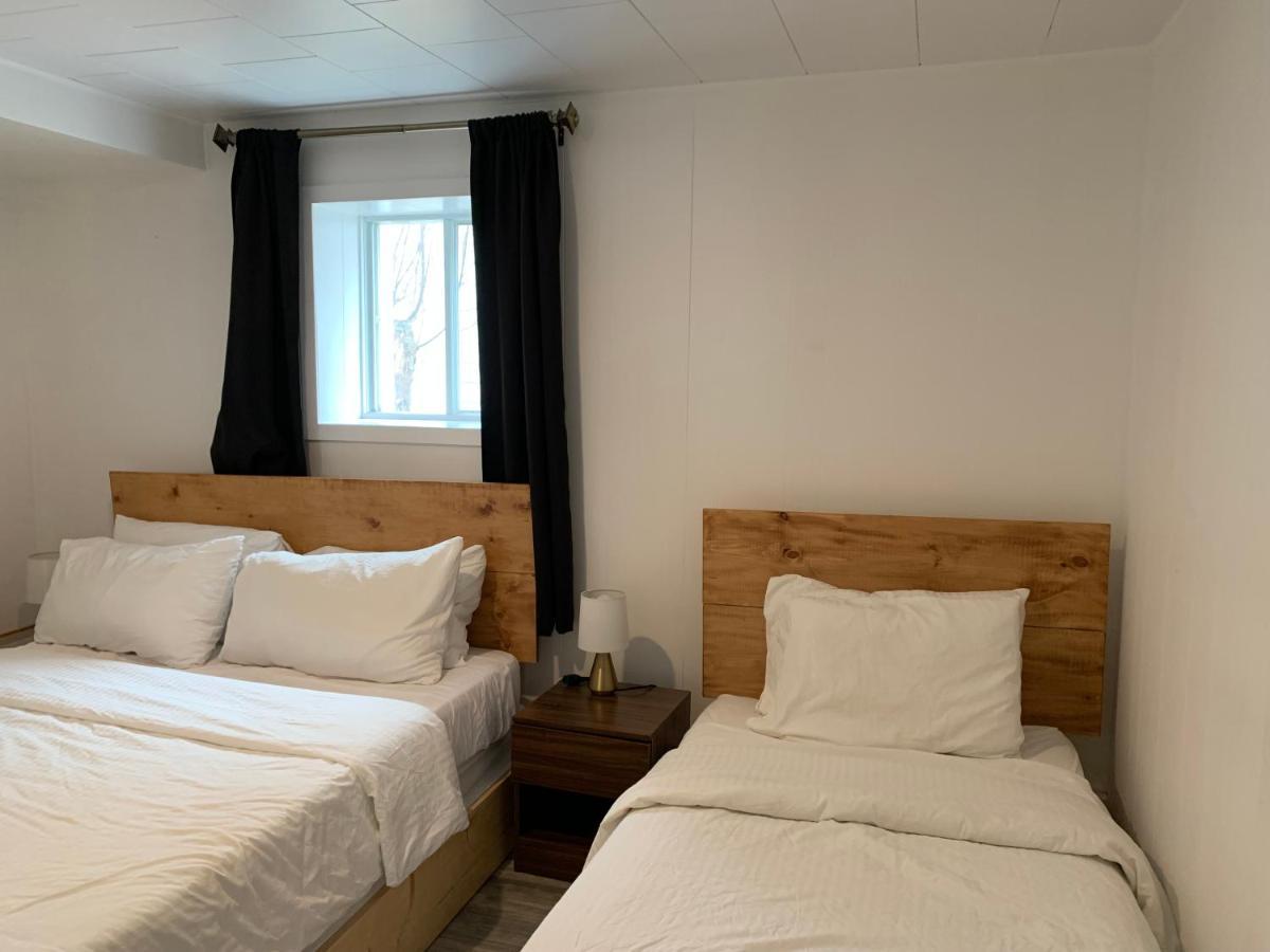 Appartement Chez Leon Grandes-Bergeronnes Exteriör bild