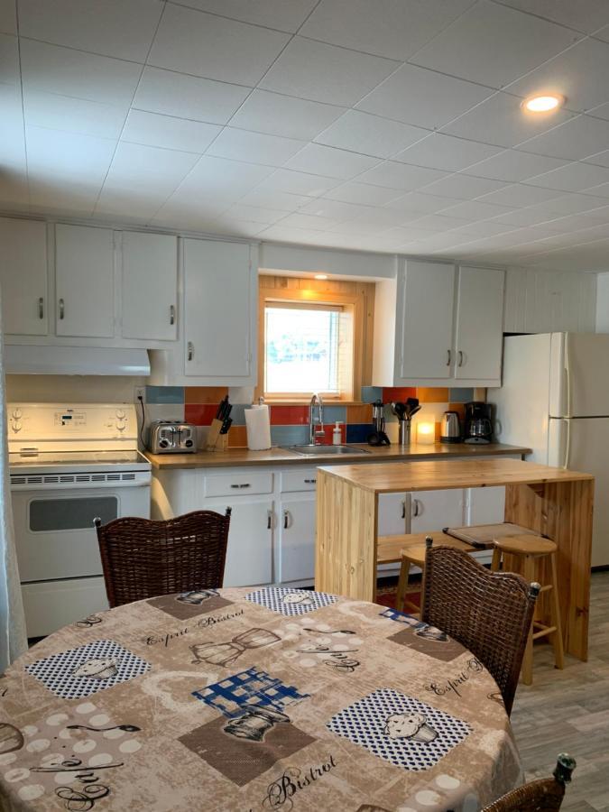 Appartement Chez Leon Grandes-Bergeronnes Exteriör bild